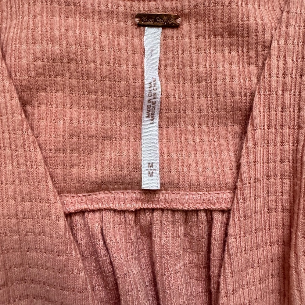 Free People Beach Bound Plunging Tank Peach Size Medium 🍑 - Picture 2 of 4
